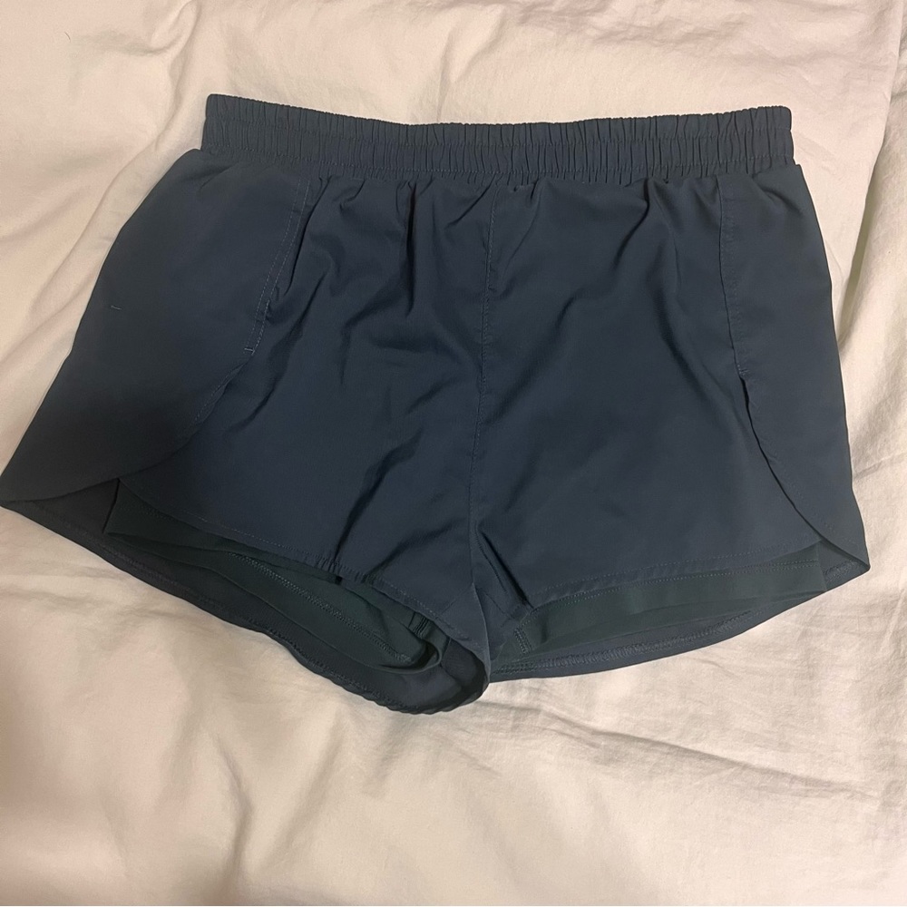 Girlfriend collective shorts